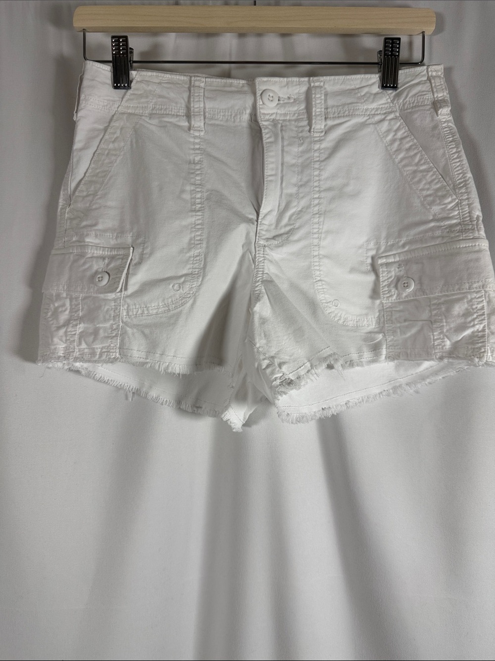 American Eagle Outfitters White Women's 90s Boyfriend Shorts with Frayed Hem